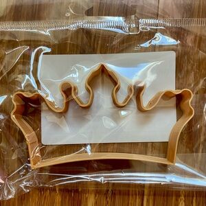 Crown / tiara cookie cutter